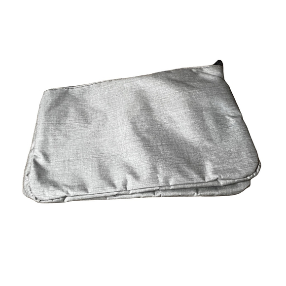 Thirty-One Gray Medium Cosmetic Bag - Picture 2 of 11